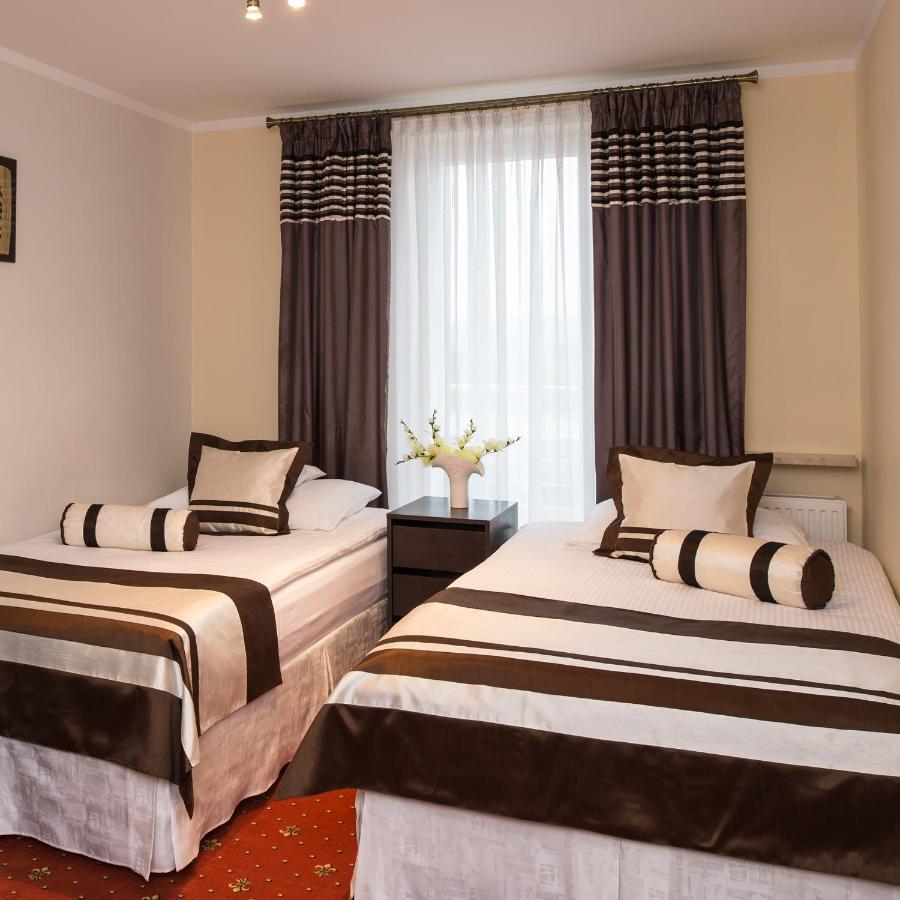 Motel Lesta Lachowka Duza Bagian luar foto