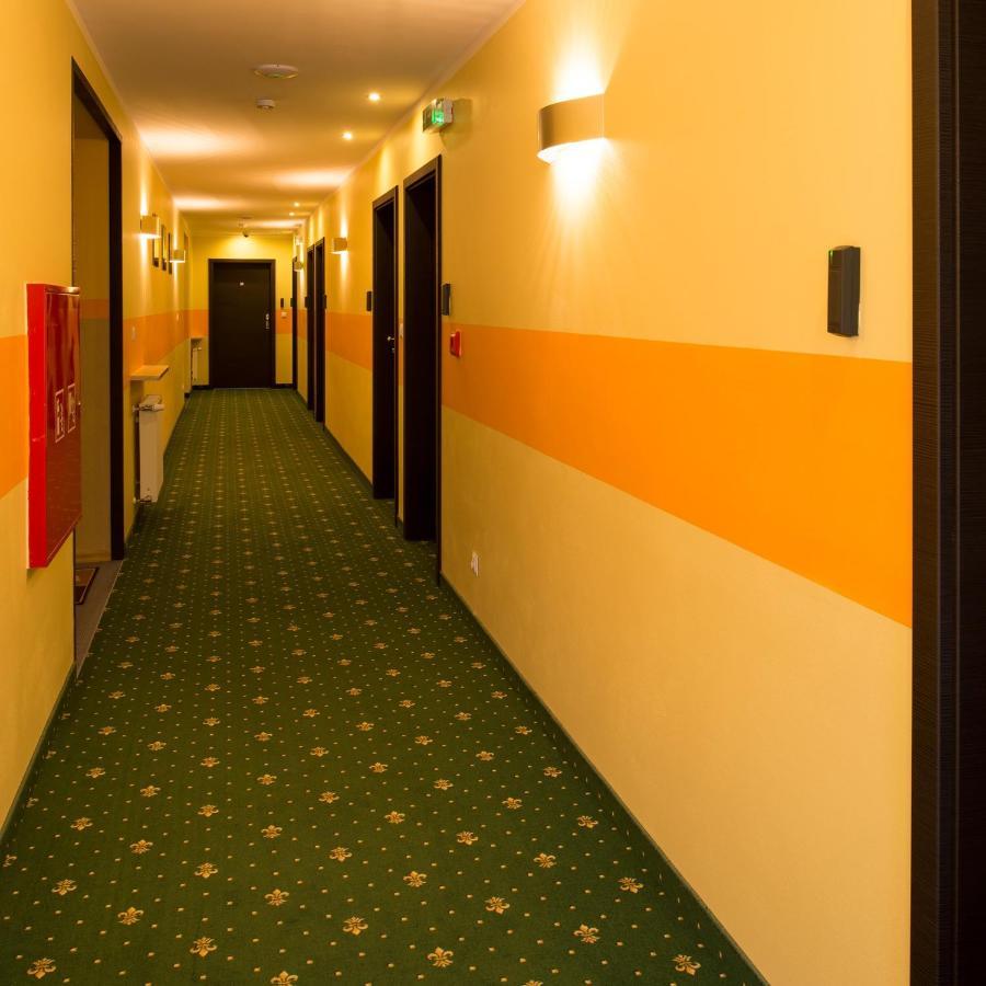 Motel Lesta Lachowka Duza Bagian luar foto
